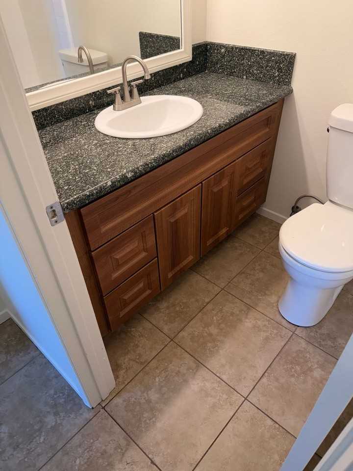 2554 Sextant Ave - Photo 5 of 10