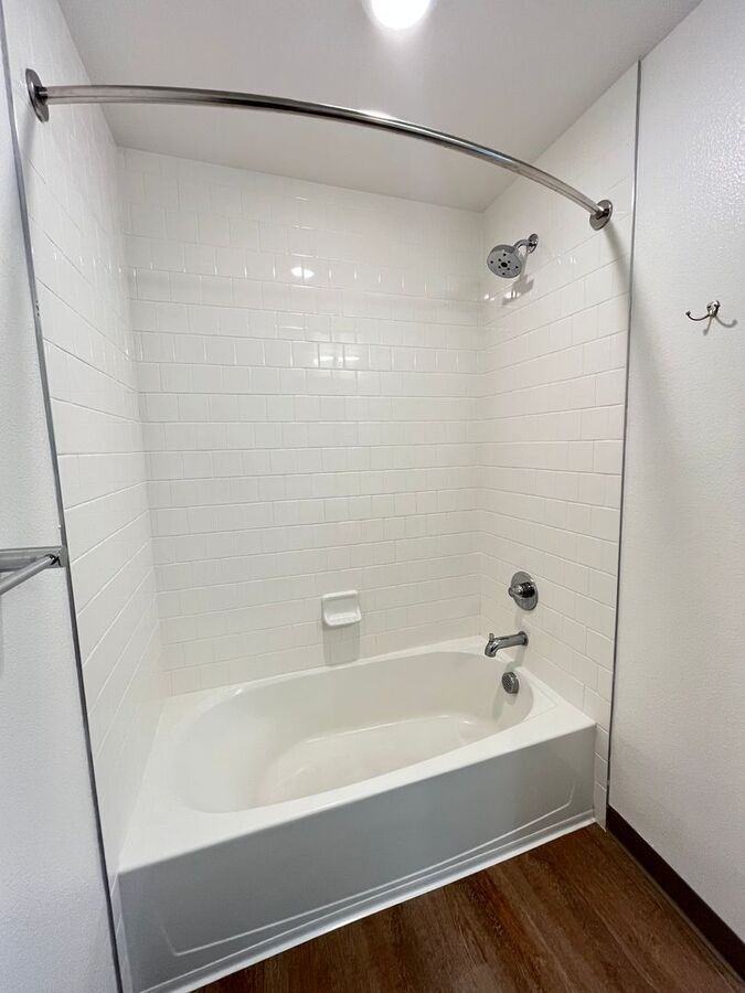 4045 Broadway - Photo 7 of 17