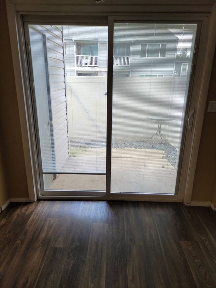 1715 Center Ave - Photo 7 of 9