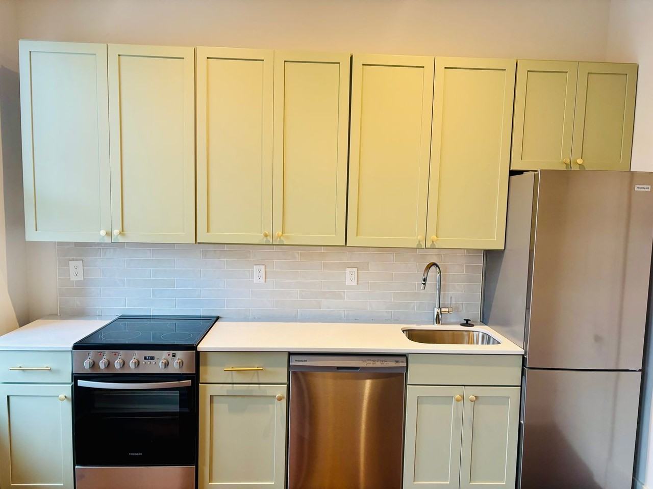 826 Madison Ave - Photo 5 of 6