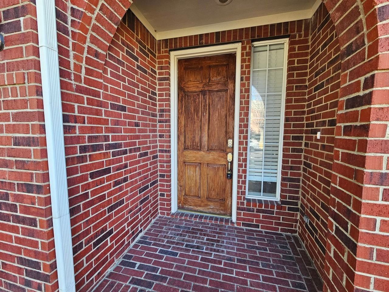 6805 Westover Dr - Photo 3 of 41