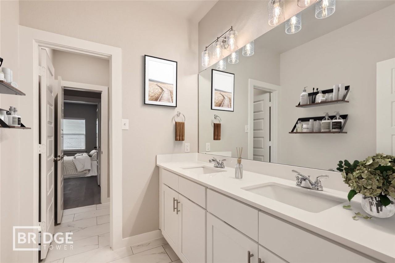 8102 Grand Prairie Dr - Photo 6 of 14