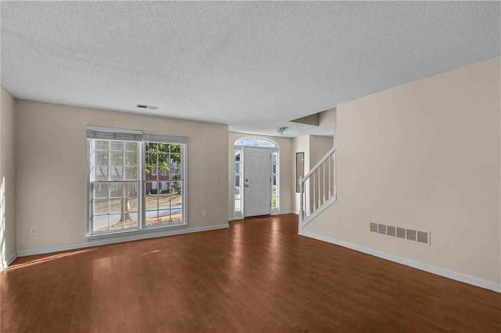 2155 Southbrook Rdg Nw - Photo 4 of 37