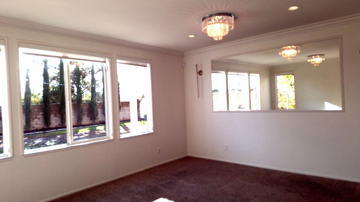 24799 Benetta Ct - Photo 5 of 30