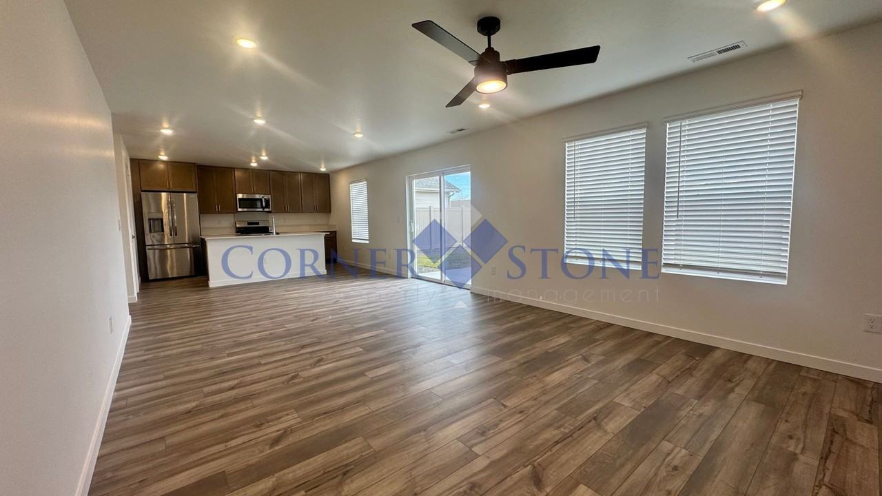 8565 E Love Ct - Photo 3 of 20