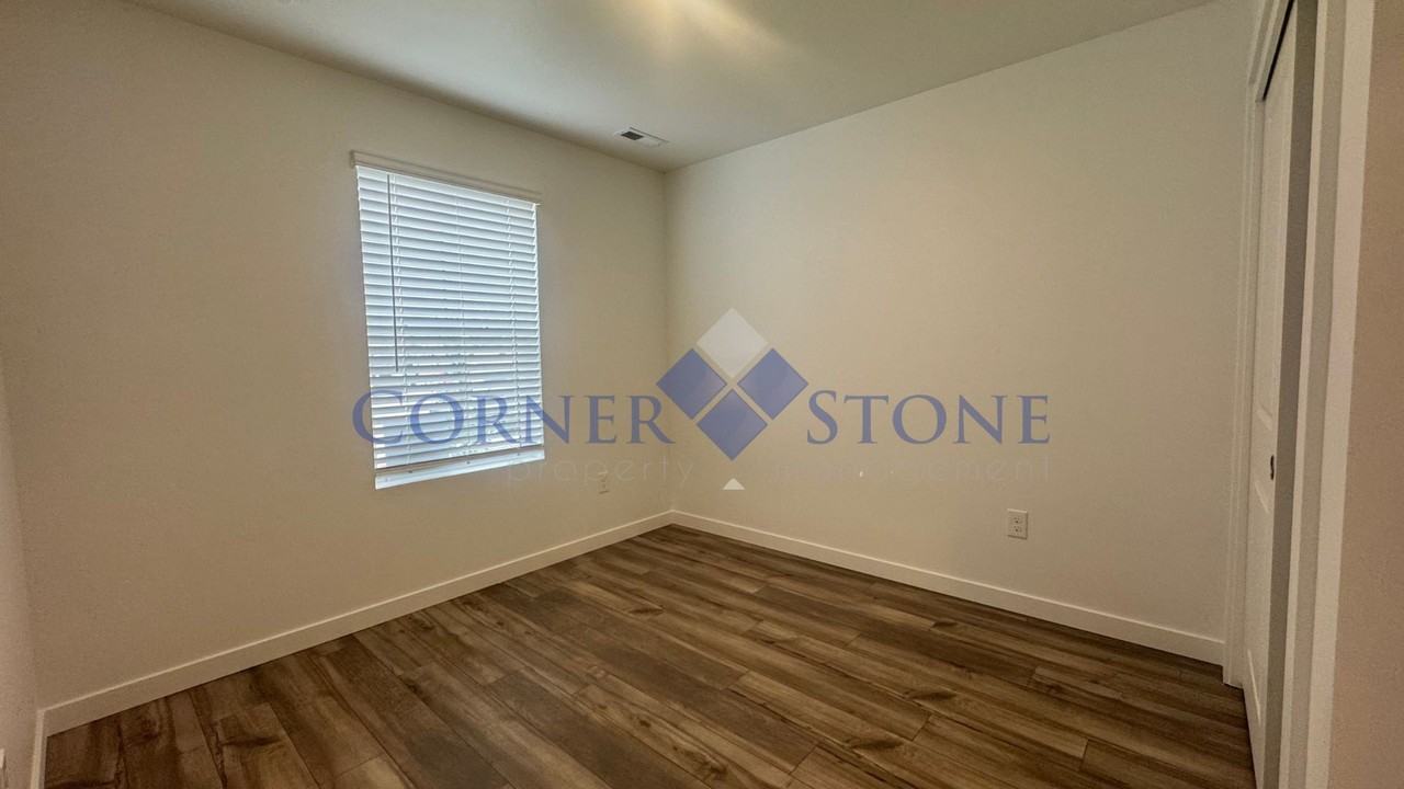 8565 E Love Ct - Photo 4 of 20