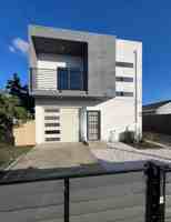 featured image of 136 N Gage Ave