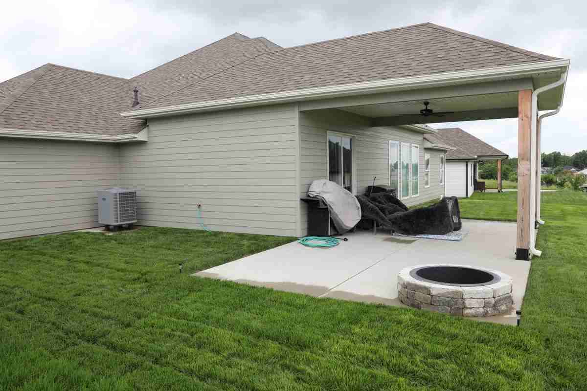 4609 Chambers Bay Dr - Photo 5 of 44