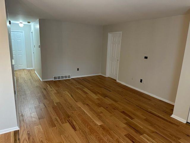 1001 Roundhouse Ct ##11 - Photo 5 of 30