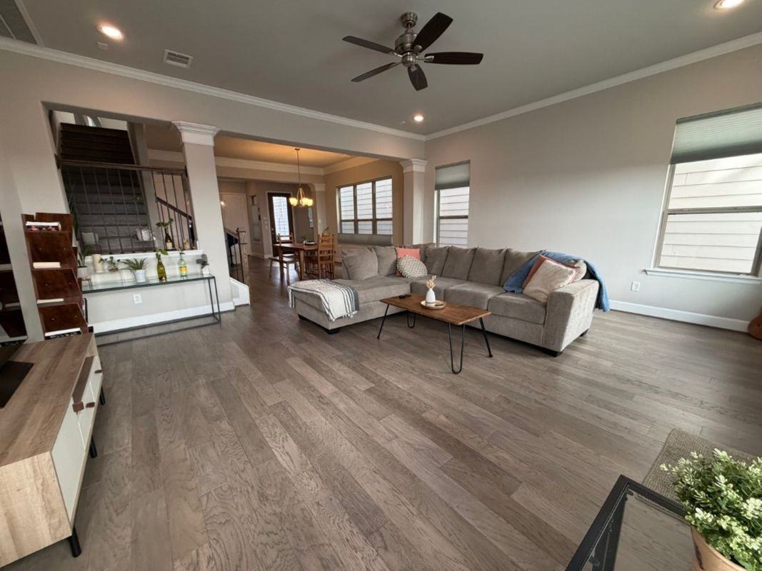 4610 Center St - Photo 3 of 38