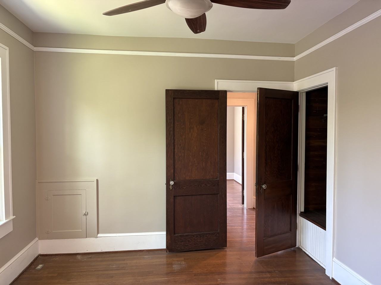 305 East Cherokee Street - Photo 7 of 9