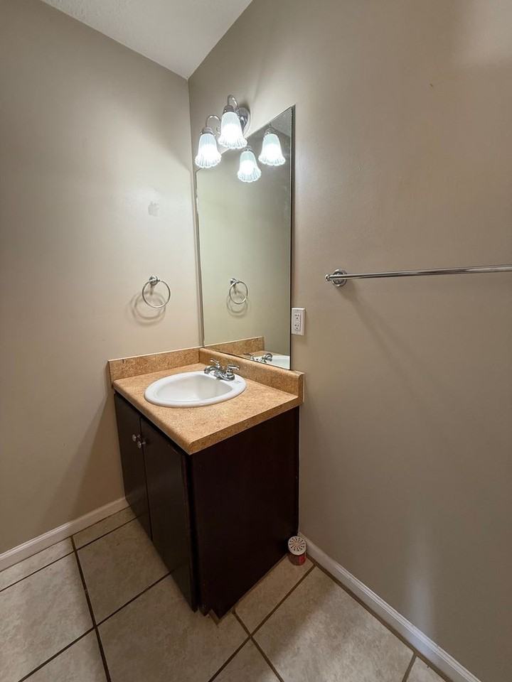 107 Cypress Bnd - Photo 7 of 41