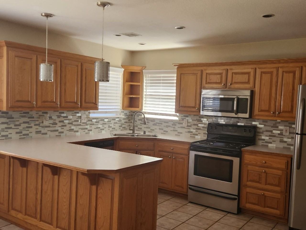 5115 S 60th Pl - Photo 6 of 19