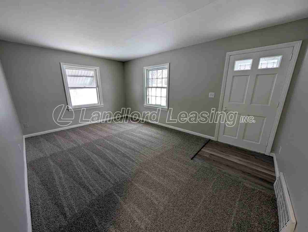 2402 E 34th St - Photo 2 of 15