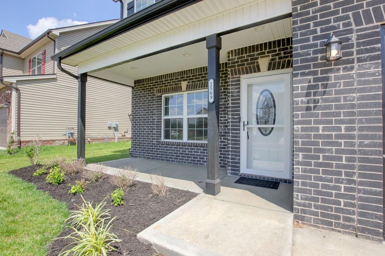 1569 Kestrel Dr - Photo 5 of 50