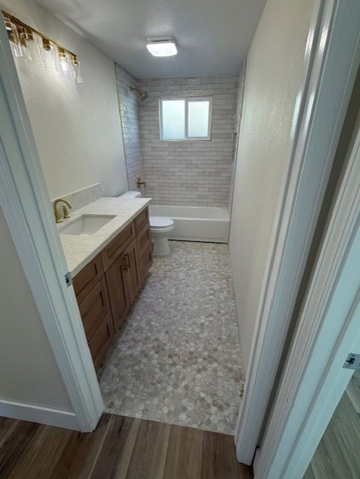 1272 Descanso St - Photo 5 of 11