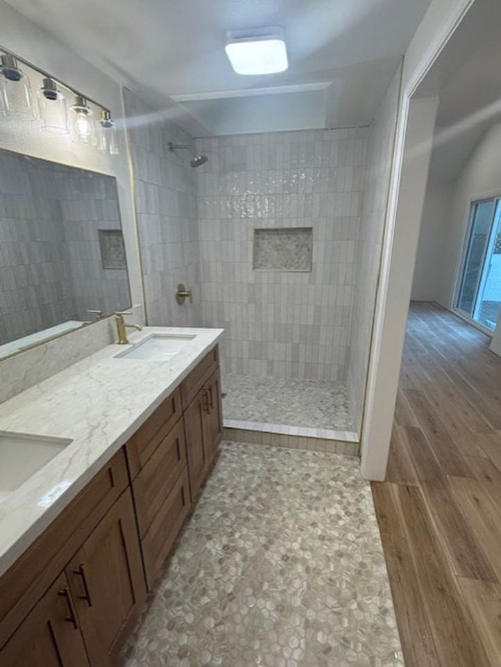 1272 Descanso St - Photo 6 of 11