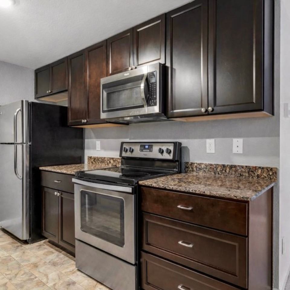 9917 Holly Dr - Photo 5 of 18