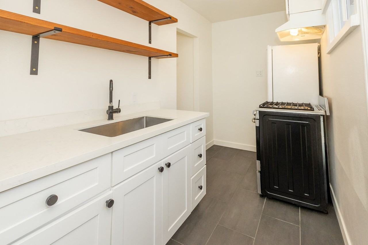 4615 E Mountain View Dr - Photo 7 of 22