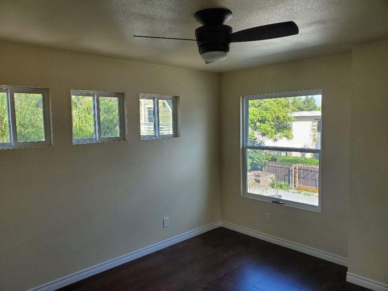 1249 Pennsylvania Ave - Photo 7 of 14