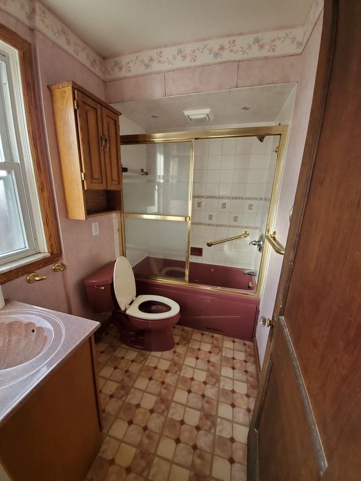 4714 Sylvan Ave - Photo 3 of 18