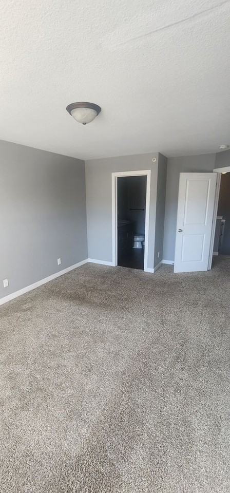 9219 Overlook Ln - Photo 5 of 20