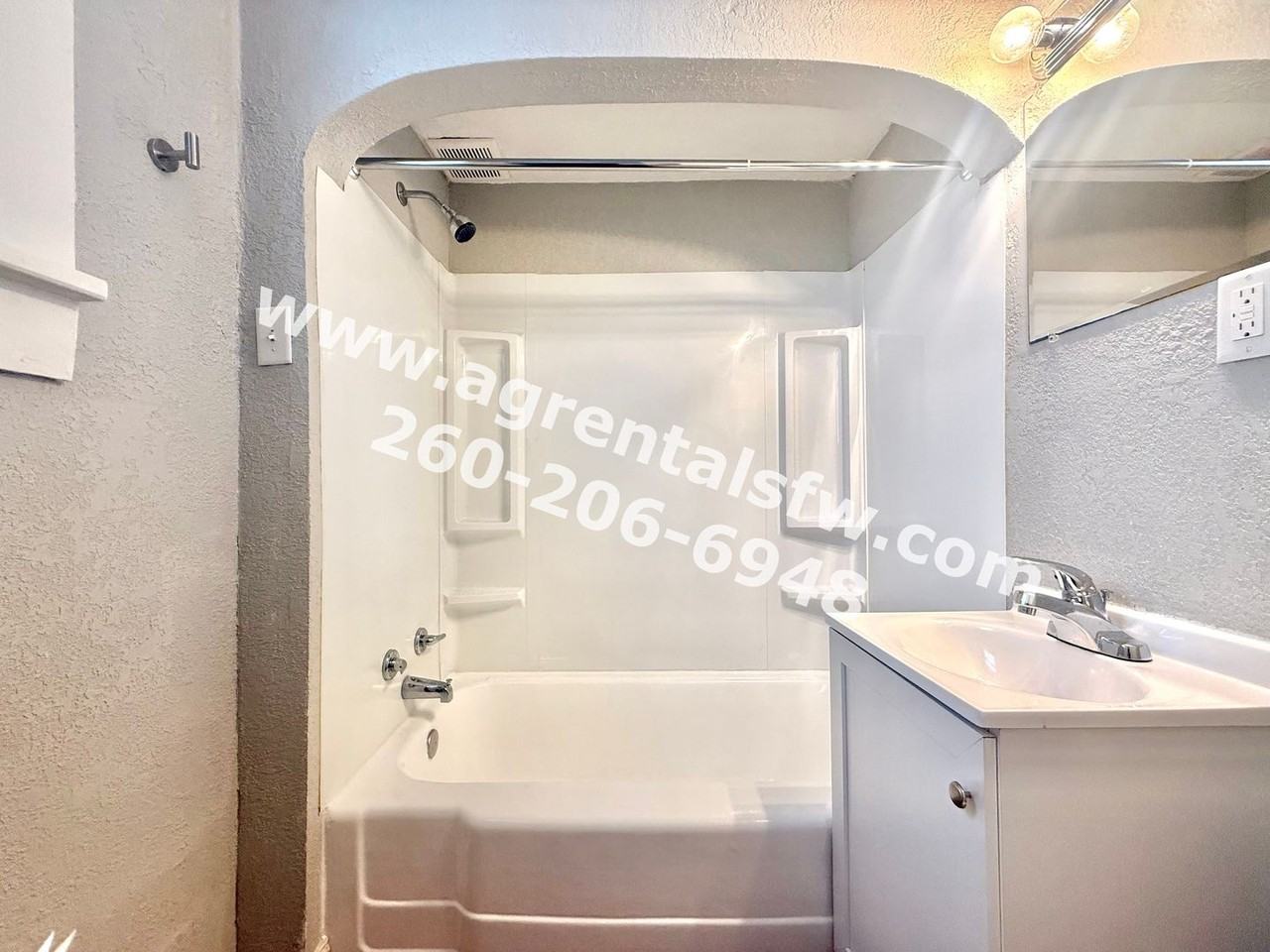 228 W Leith St - Photo 6 of 21