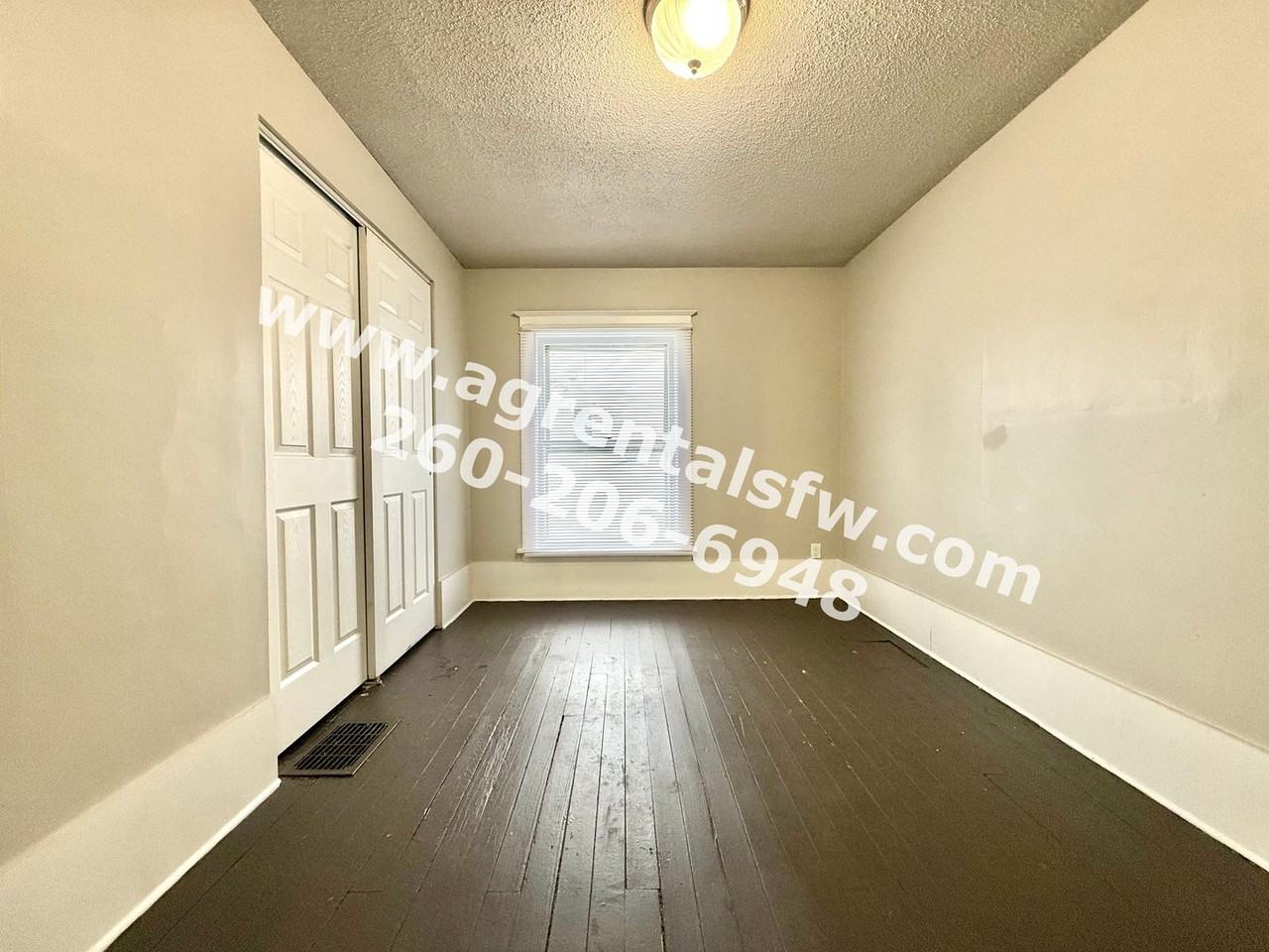 1115 Cottage Ave - Photo 4 of 18