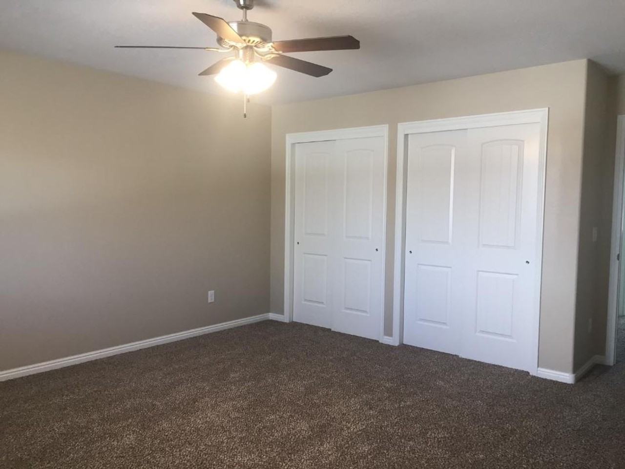 2655 N Shady Place Ln - Photo 7 of 12