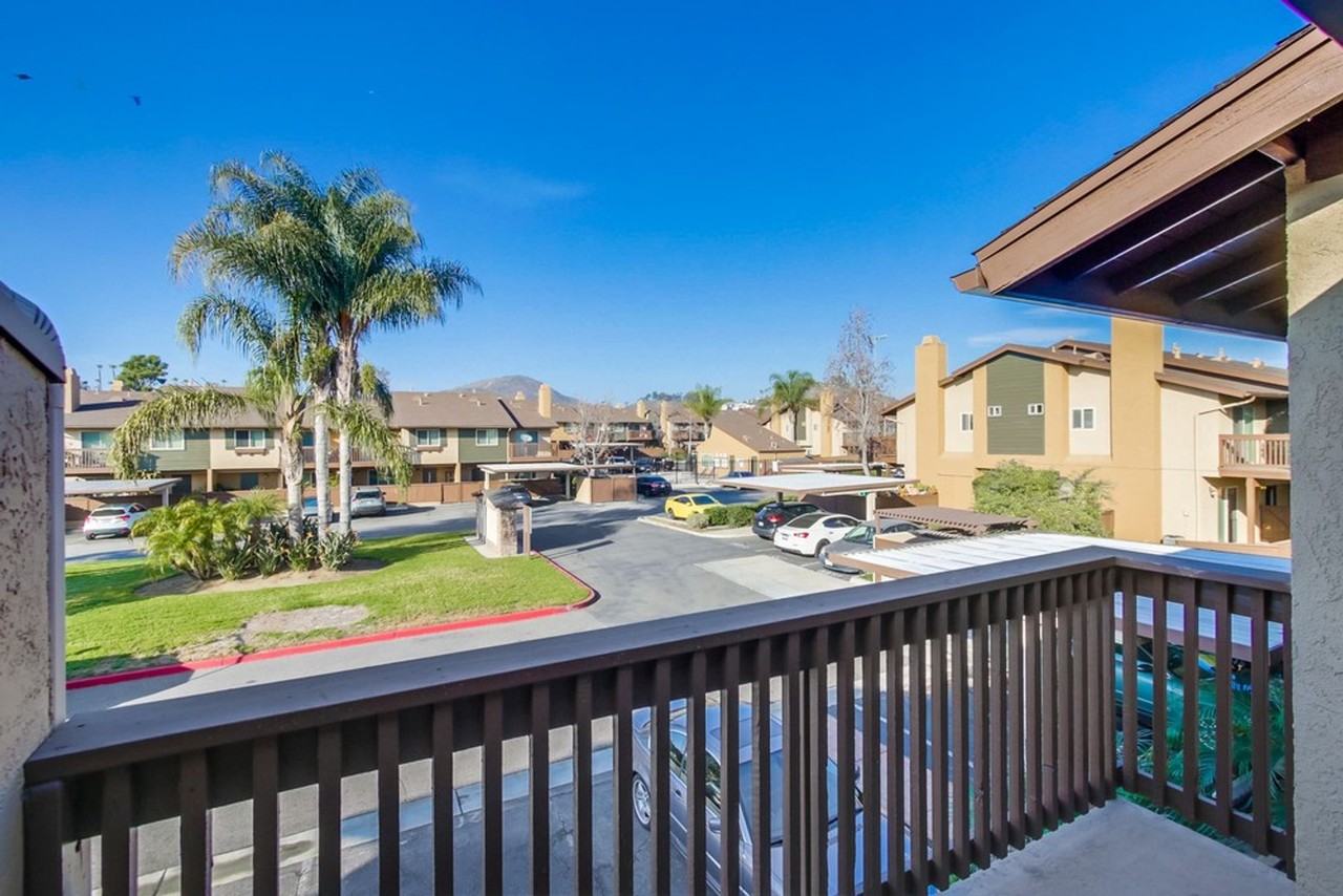 205 Westlake Dr #7 - Photo 3 of 28