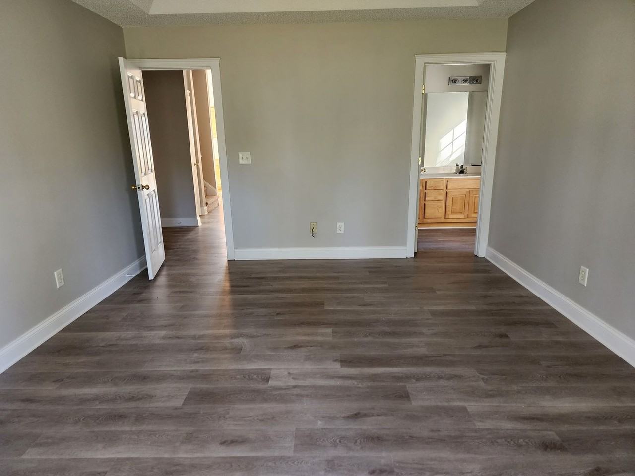 1919 Olsen Ln - Photo 5 of 11