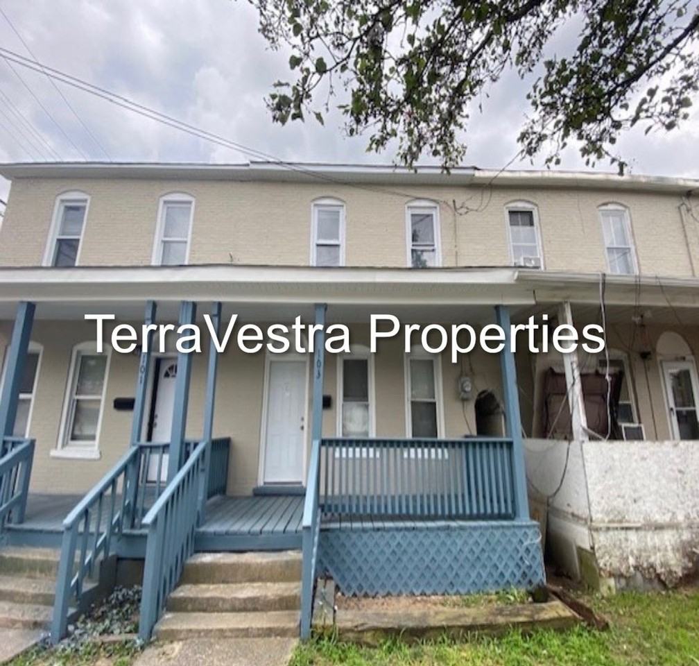 103 W Broad St - Photo 4 of 16