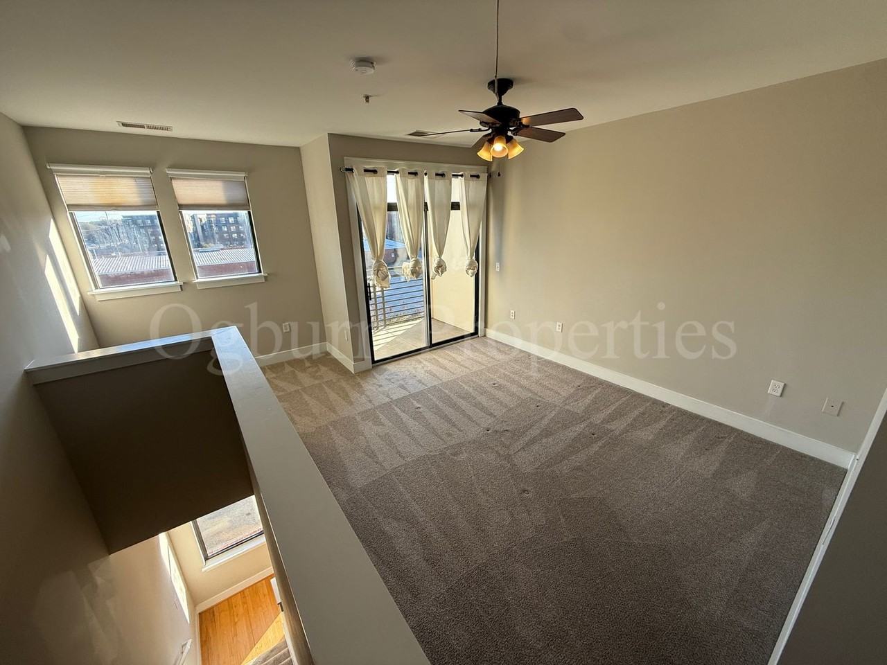 809 Holly Ave - Photo 4 of 11