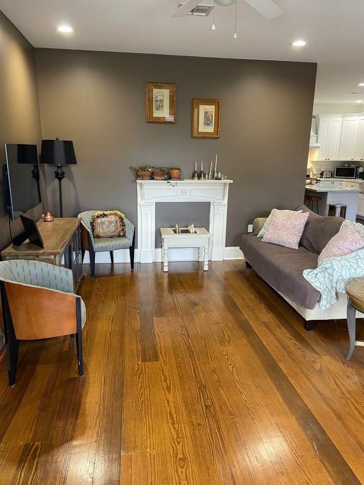 3109 Broadway St - Photo 3 of 24