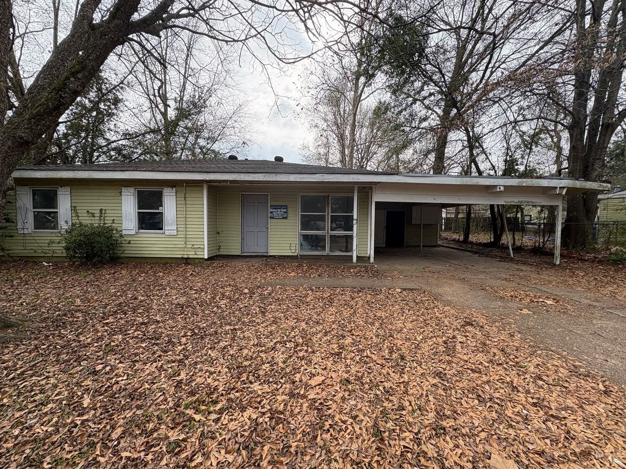 3057 Amherst St - Photo 2 of 10