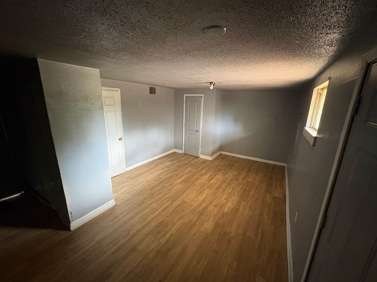 3057 Amherst St - Photo 5 of 10