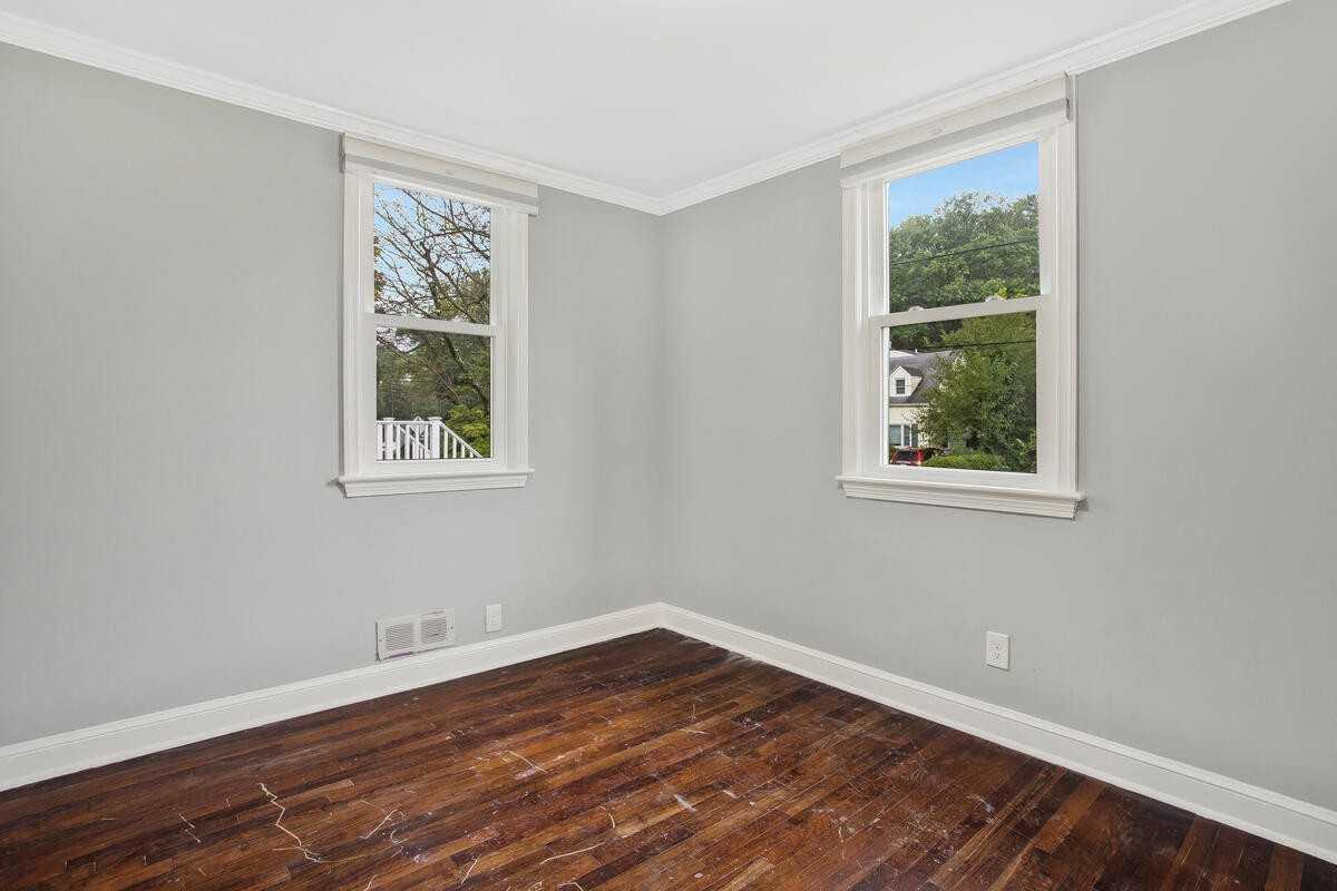 509 Denham Rd - Photo 5 of 38