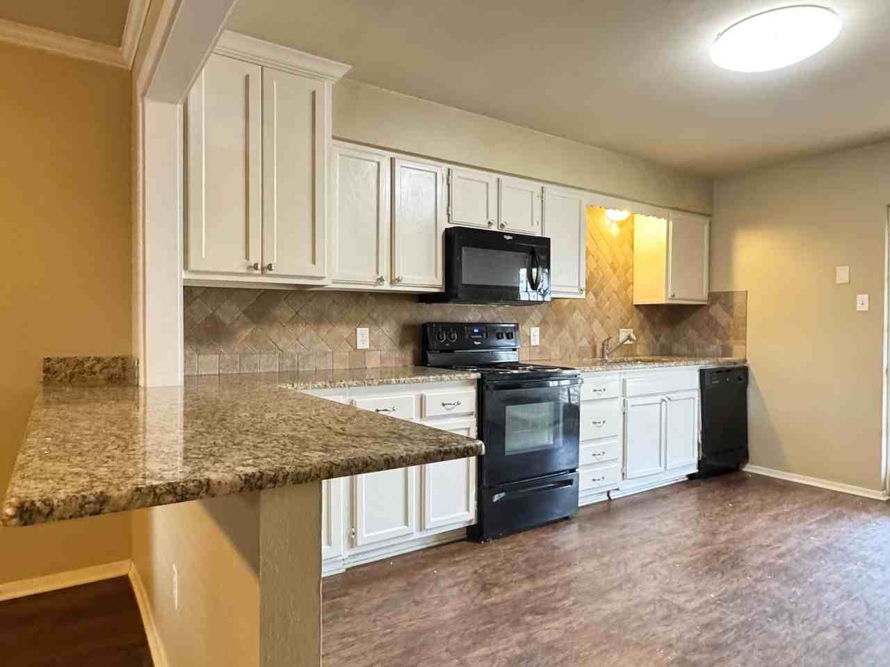 8414 Cambridge Rd #C22 - Photo 6 of 20