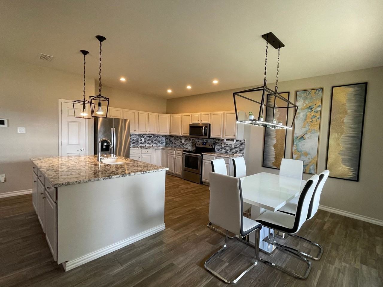 2508 Fairway Ter - Photo 5 of 17