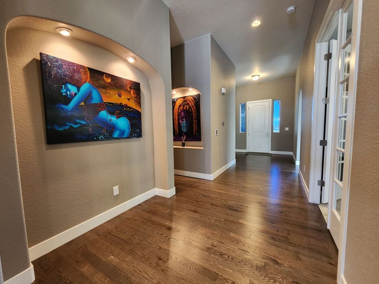 10043 Hannaway Dr - Photo 4 of 39