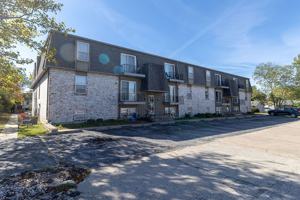 featured image of 3408 Balboa Ln #27