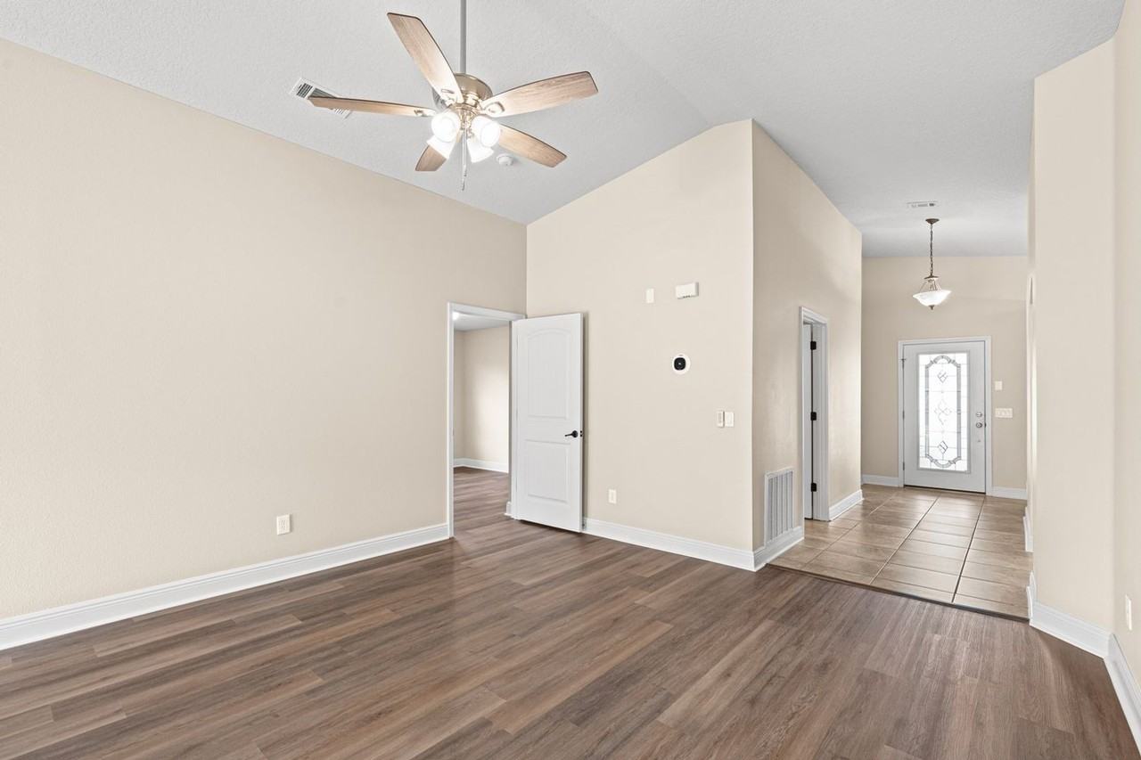 4845 Makenna Cir - Photo 3 of 30