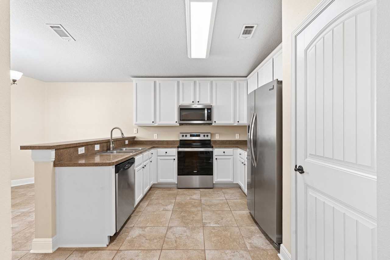 4845 Makenna Cir - Photo 6 of 30