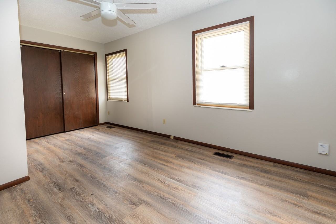 1410 Dillon Dr - Photo 5 of 14