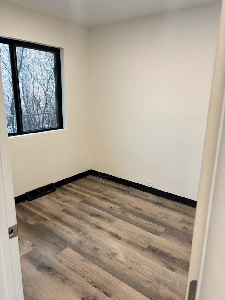 213 South 13th - Photo 5 of 11