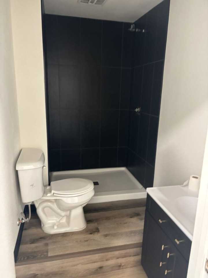 213 South 13th - Photo 6 of 11