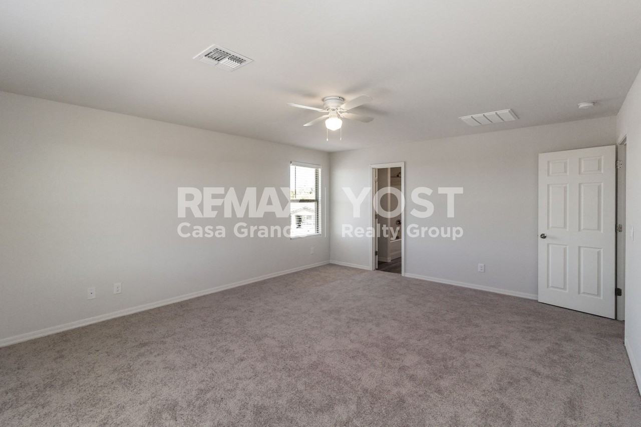 251 W Watson Ct - Photo 6 of 13