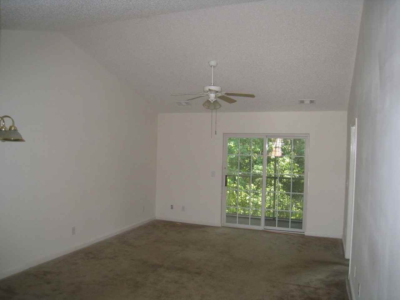 310 Tibet Ave #28 - Photo 6 of 25