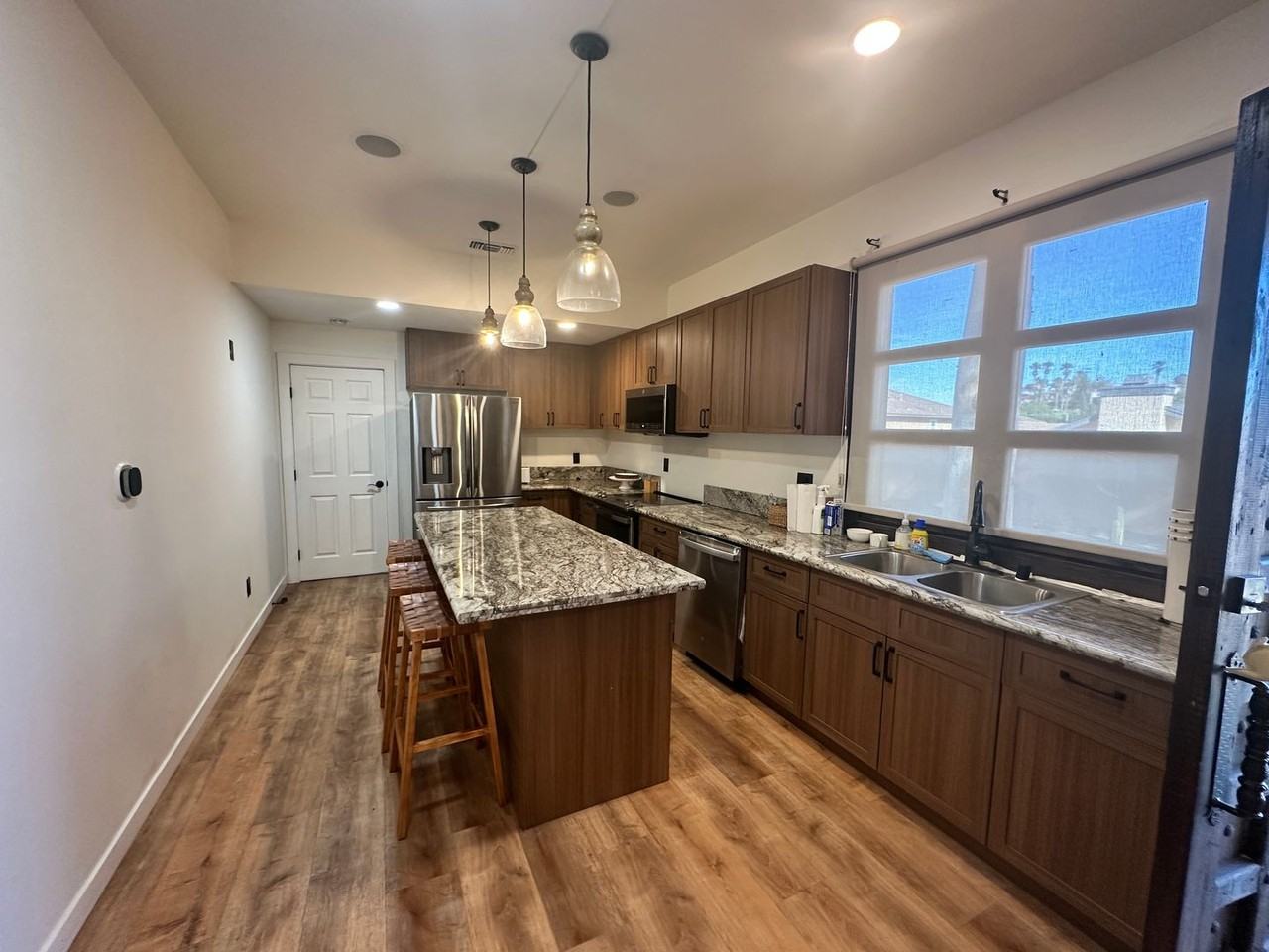 2587 Palm Ave #G - Photo 3 of 10