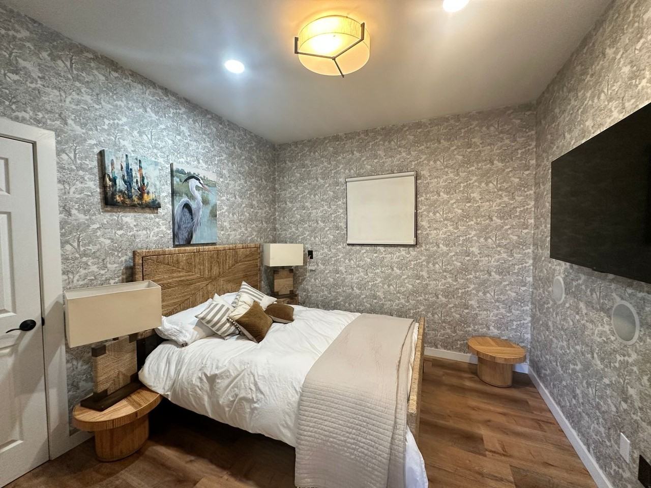 2587 Palm Ave #G - Photo 4 of 10